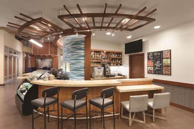 Hyatt Place PDX Arpt Cascade Station