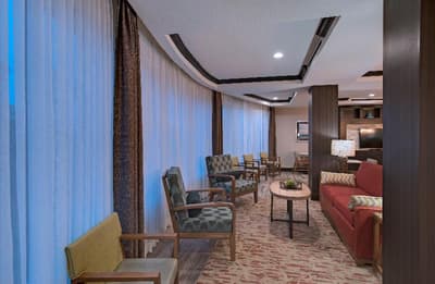 Holiday Inn Express and Suites Austin NW Four Poin