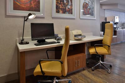 Holiday Inn Express and Suites Austin North Centra