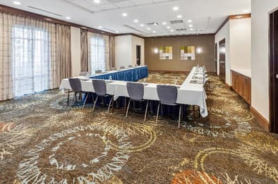 Staybridge Suites Albany Wolf Rd Colonie Center