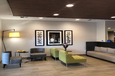 Holiday Inn Express and Suites Albany