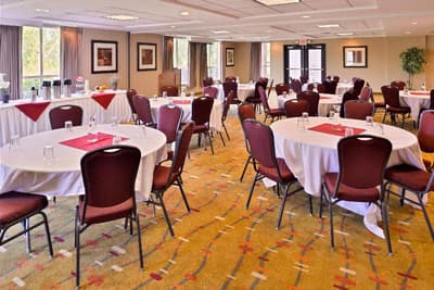 Holiday Inn Express and Suites Albany