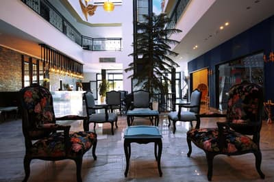Sey Beach Hotel & Spa