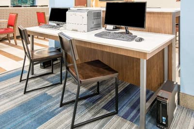 Holiday Inn Express and Suites Dallas - Grand Prai