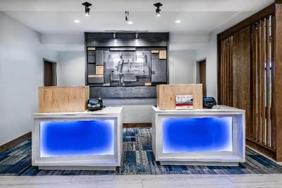 Holiday Inn Express and Suites Round Rock - Austin