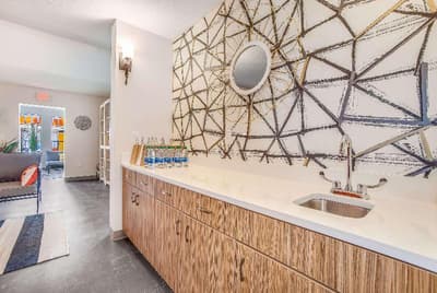 Holiday Shores Ascend hotel Collection