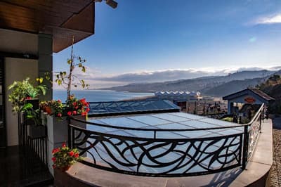 Peerless Villas Hotel