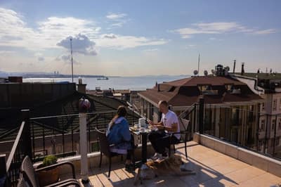 Agora Guesthouse