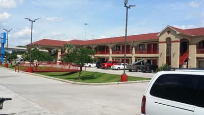 Americas Best Value Inn Suites Houston Ne
