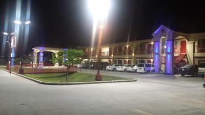 Americas Best Value Inn Suites Houston Ne