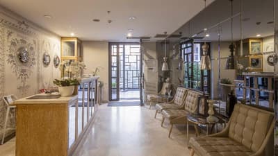The Gate 30 Suites Hotel