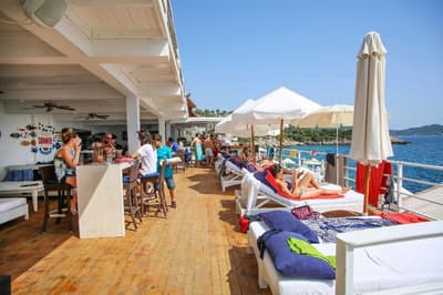Nur Beach Hotel