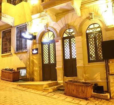 Calanthe Residence