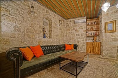 Taru Cave Suites