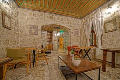 Taru Cave Suites