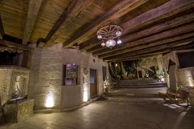 Roma Cave Suite Hotel