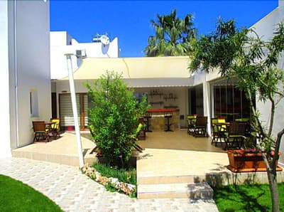 Canna Garden Hotel