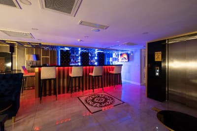 Les Lion Luxury Spa