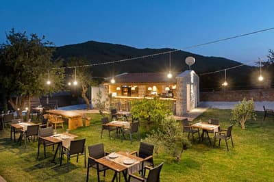 Kairos Hotel