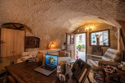 Aurora Cave Hotel