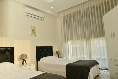 Pak Family Villas
