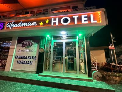 Headman Hotel