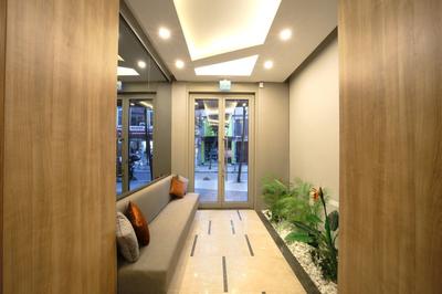 Gatto Residence