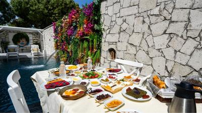 Lulu Inn Çeşme