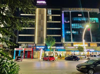 Inn Port Hotel