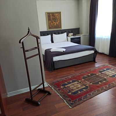 Yeni Hotel