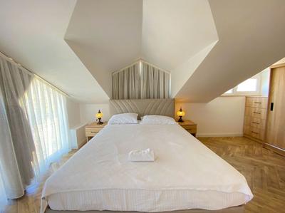 Paris A Villa