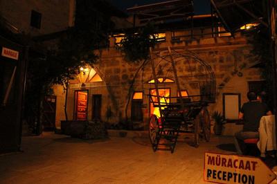 Tokmak Konuk Evi