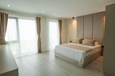 The Deck Otel