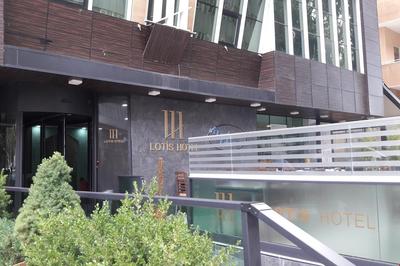 Lotis Hotel