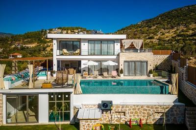Villa Magnum