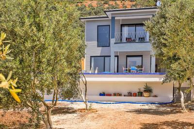 Villa Rain
