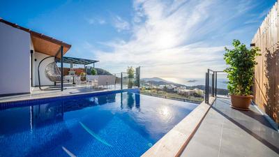 Villa Desde