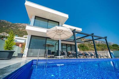 Villa Linos 2