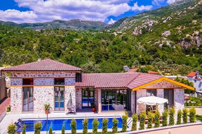 Villa Feronia