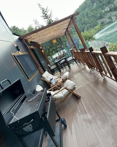 Tinycome Hotel