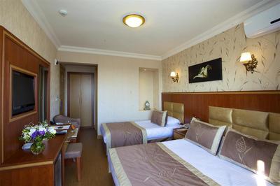 Hermanos Hotel