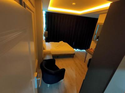 Loft Airport Hotel