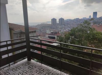 Akgün House