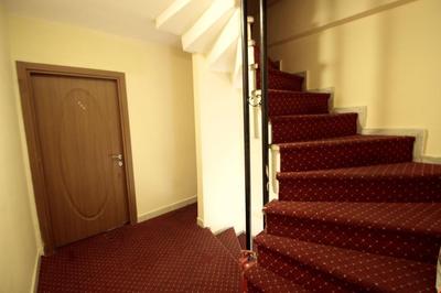 Maxi Hotel