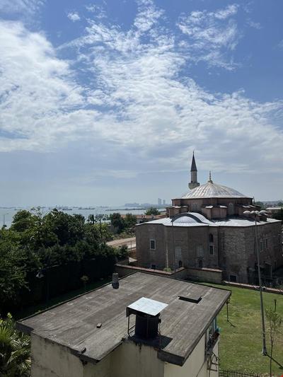 Sultan Pier Hotel