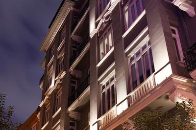 Wabi Hostels
