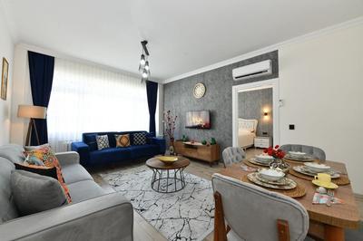Center Suite 12