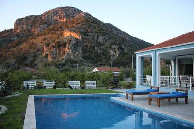 Villa Dionyssos