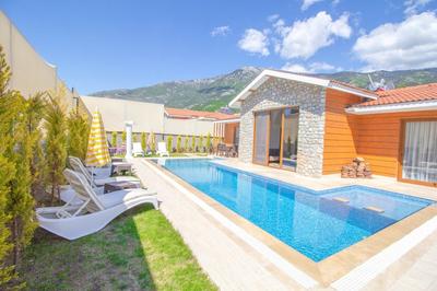Villa Tlos Deluxe