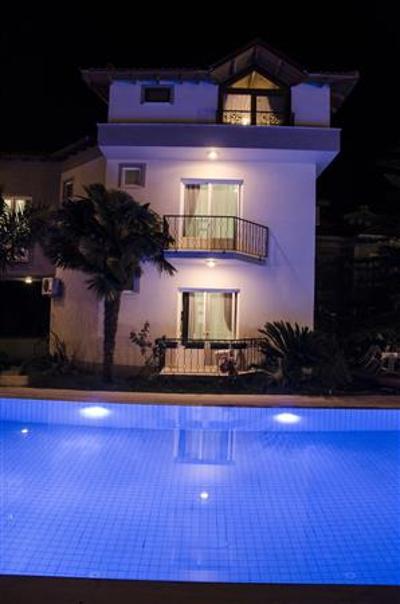 Yaprak Otel